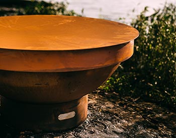 Steel Table Top Lid Shown in a Closeup (ANGLE 2).