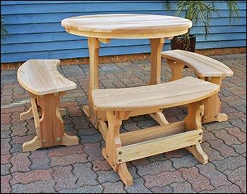 Red Cedar Round Trestle Picnic Table Set