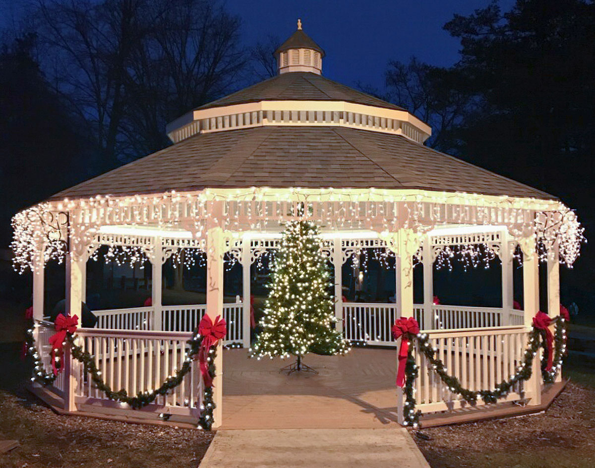 Vinyl w/Wood Inserts Double Roof Dodecagon Gazebos with Standard Braces ...